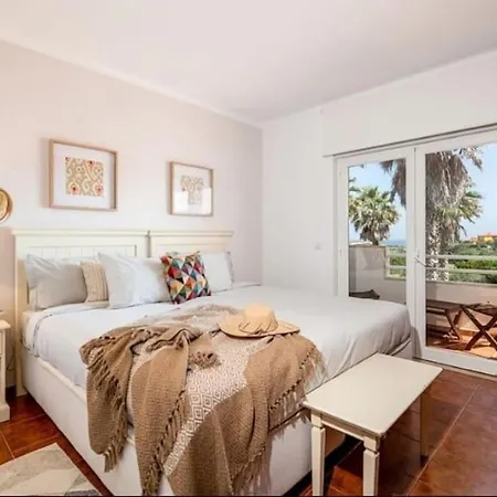 Pool-golf-ocean In Del Rey