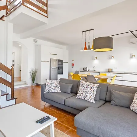 Pool-golf-ocean In Del Rey